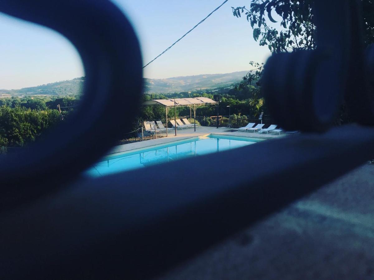 Agriturismo La Palazzetta Di أسيسي المظهر الخارجي الصورة
